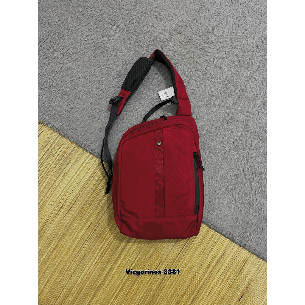 Victorinox Cross Body 3381