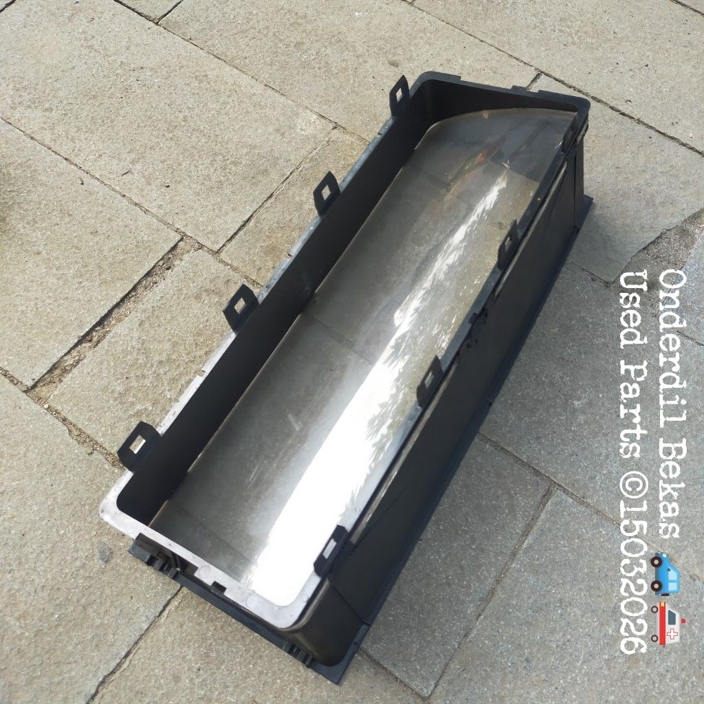 เรือนไมล์ Peugeot 505 GTi ไมก้า