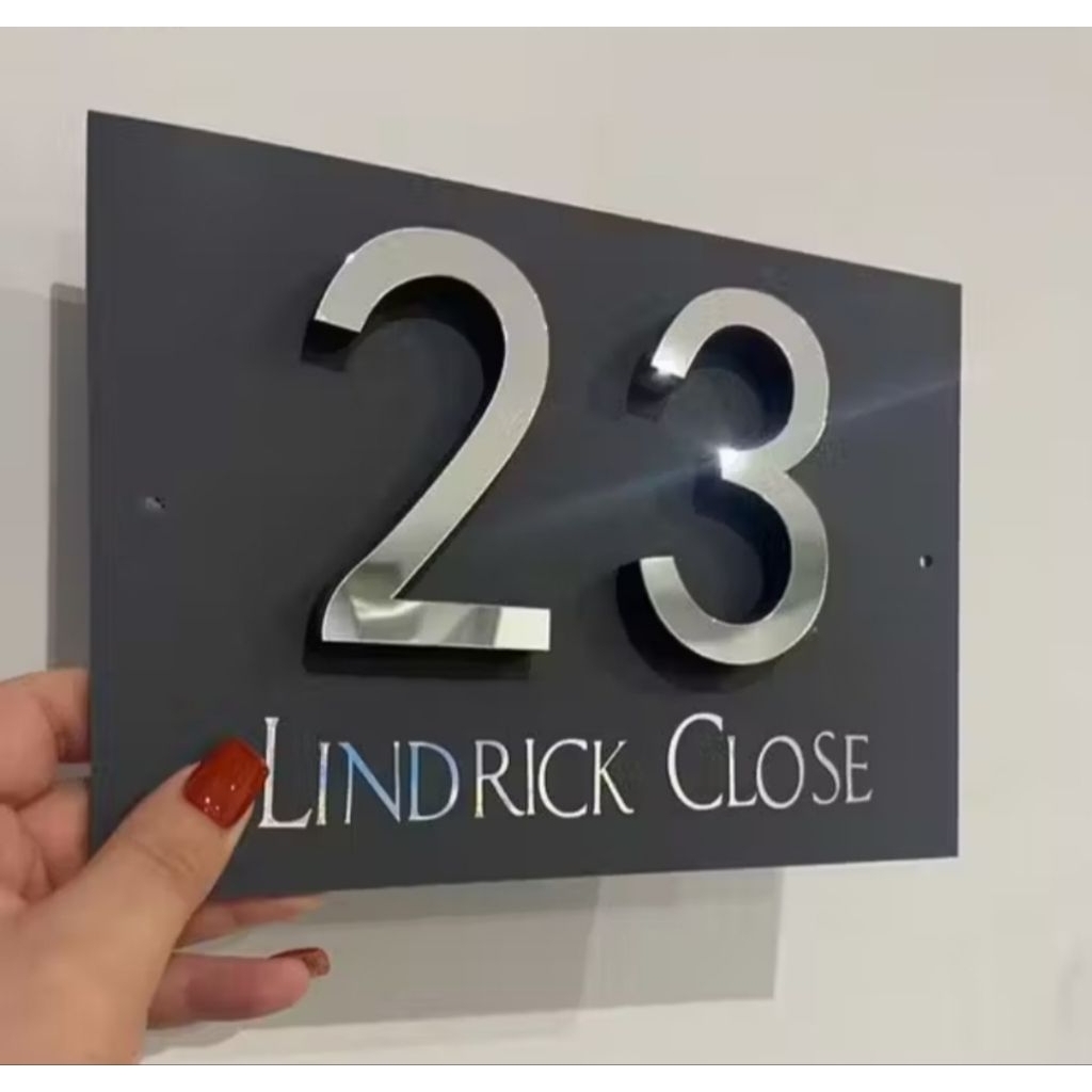 CUSTOM HOUSE NUMBER พิธีกรรมการพร้อมการขาดสีเงินขนาด 14X14CM