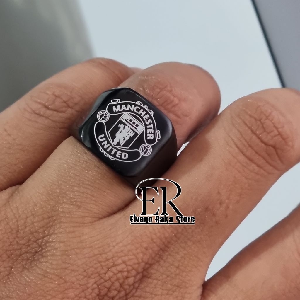 Mu ring manchester united club ball แหวนสามารถปรับแต่งแกะสลักขอภาพโลโก้ชื่อ