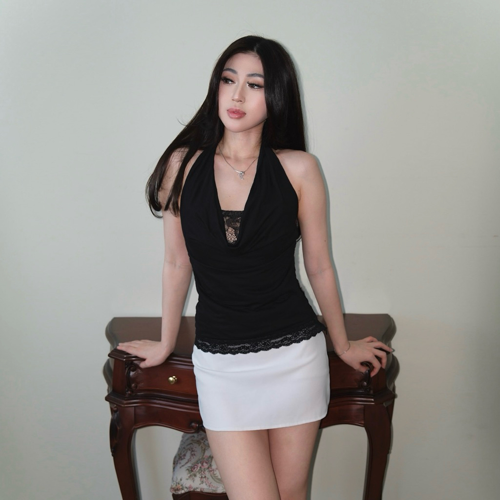 เสื้อคล้องคอลูกไม้ Sentental Bae Kaia