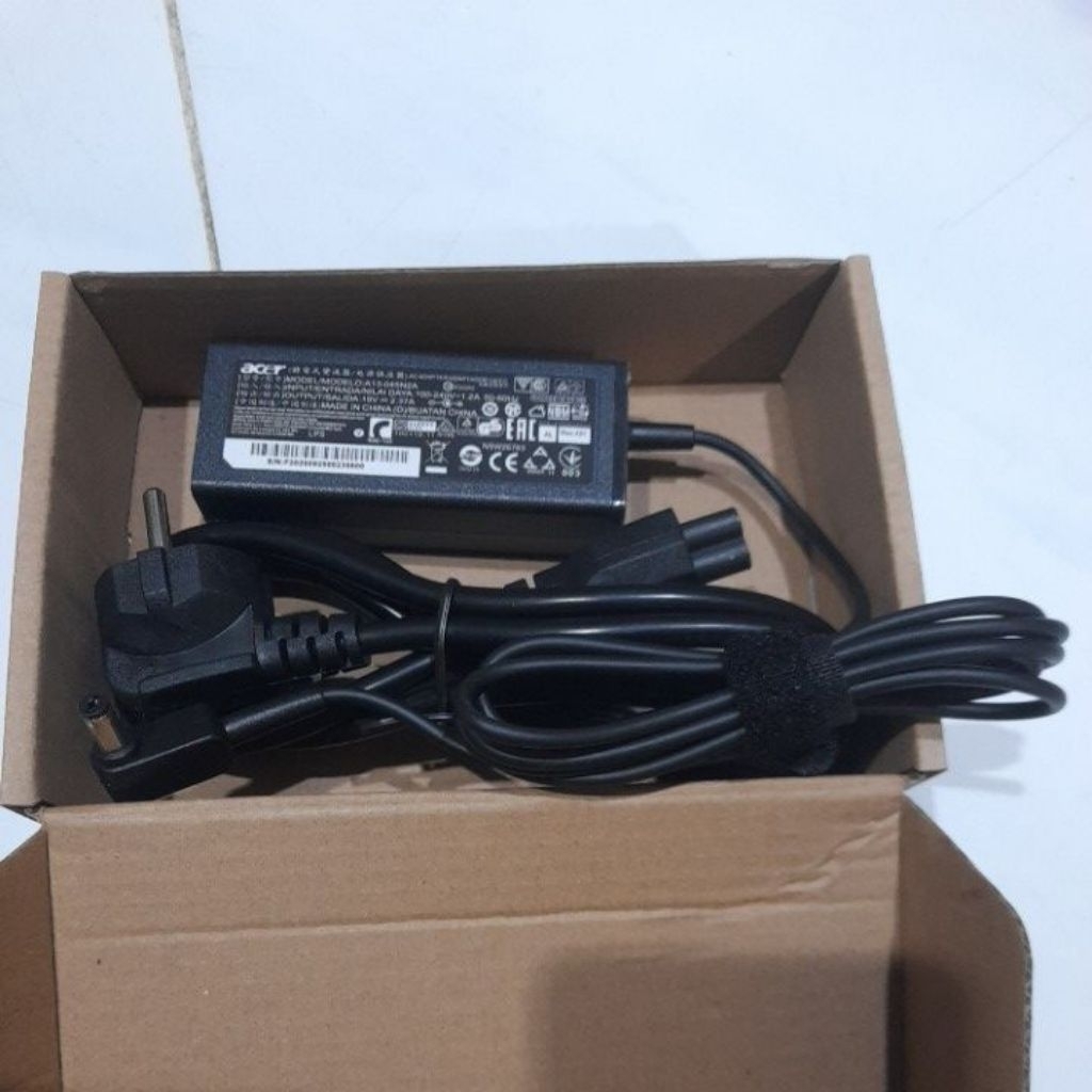 Acer ES14 ES1-431 E1-701 E1-410 E1-410G E1-422 V5-471 45w แจ็ค 5.5*1.7