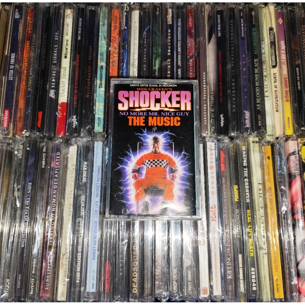 Wes Cravens Shocker Soundtrack Cassette (เพลง)