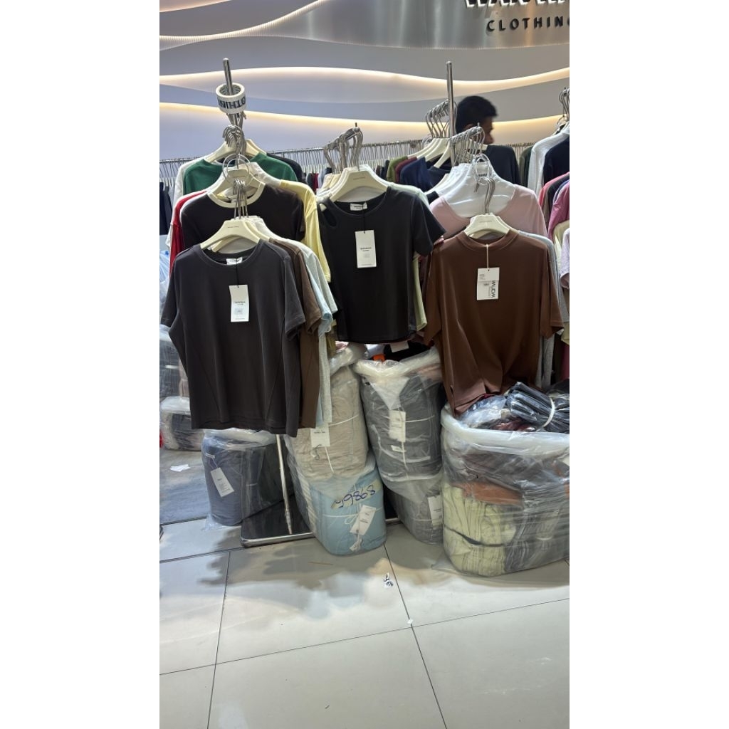 เสื้อยืด BASIC สําหรับผู้หญิง WANWAN