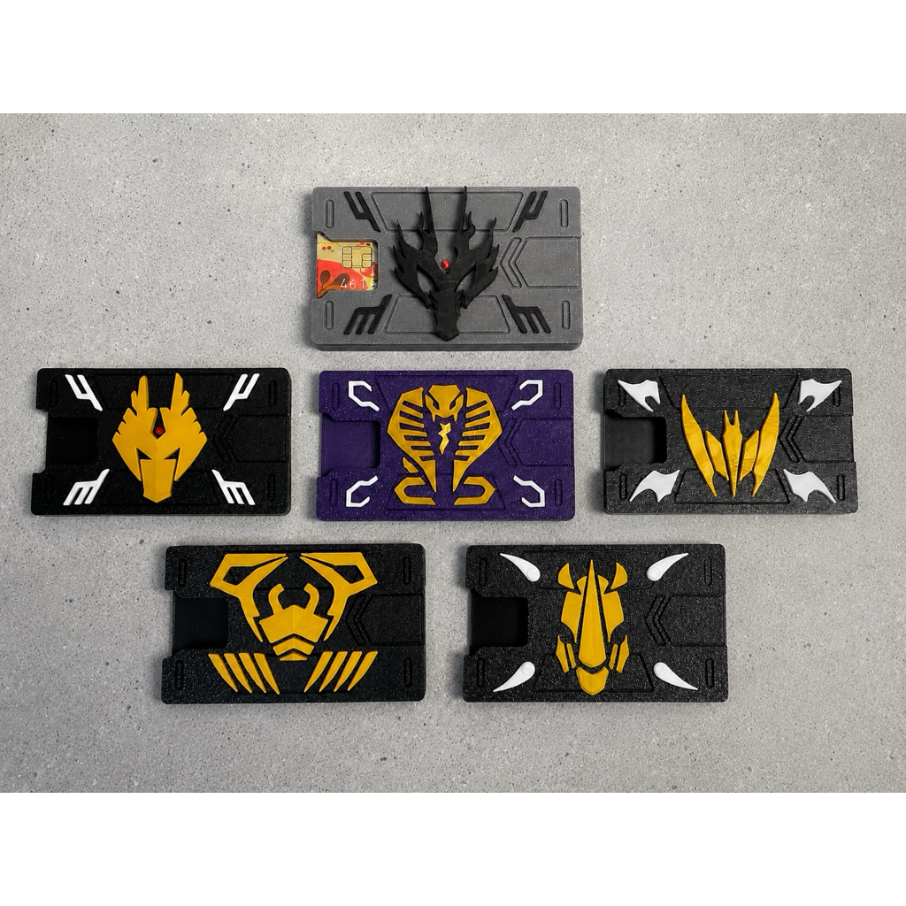 โครงการ Kenuangz - WALLET CARD KAMEN RIDER RYUKI 3D - ATM WALLET - ภาพจริง - สล็อต 6 ชิ้น