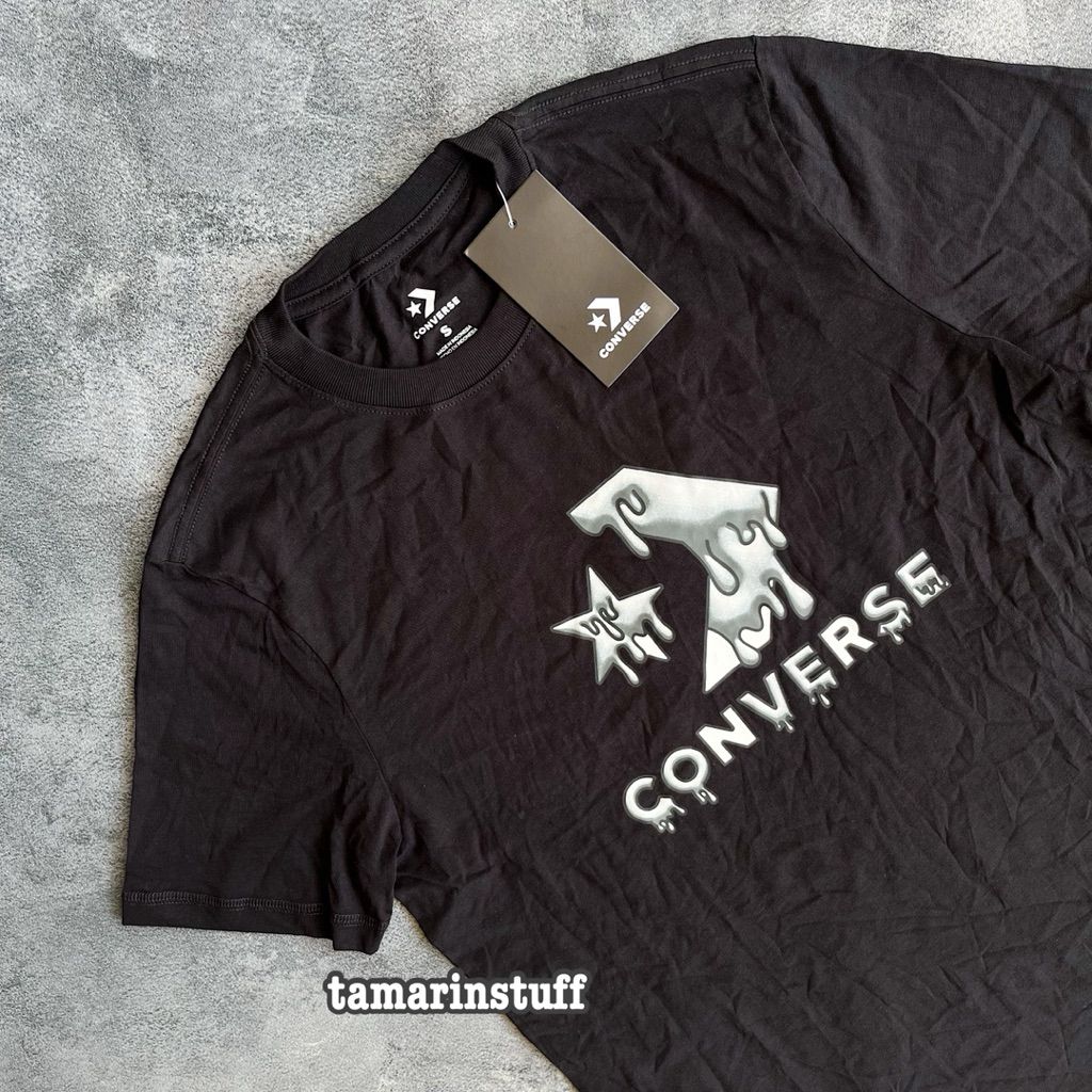 เสื้อยืดสีดํา Converse Chevron Drip Graphic
