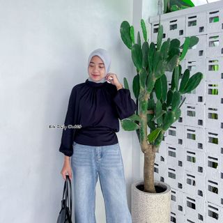 Echa Blouse Drapery Turtle Neck Rayon Twil Atasan Wanita Lengan Panjang