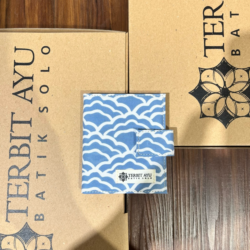 ELLIE - กระเป๋าสตางค์ Batik 8-Slot