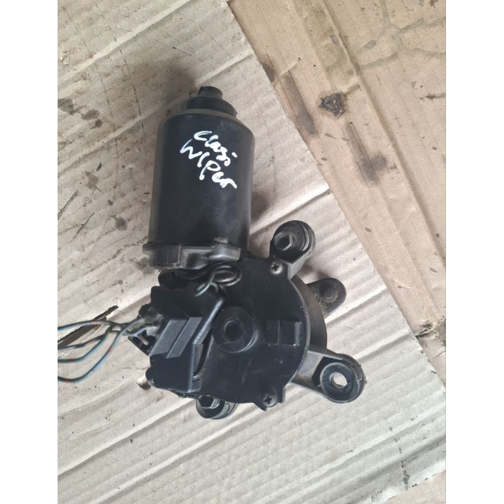 ที่ปัดน้ําฝนหน้ามอเตอร์ dynamo charade clasy classy winner g102 cx g100 88-96