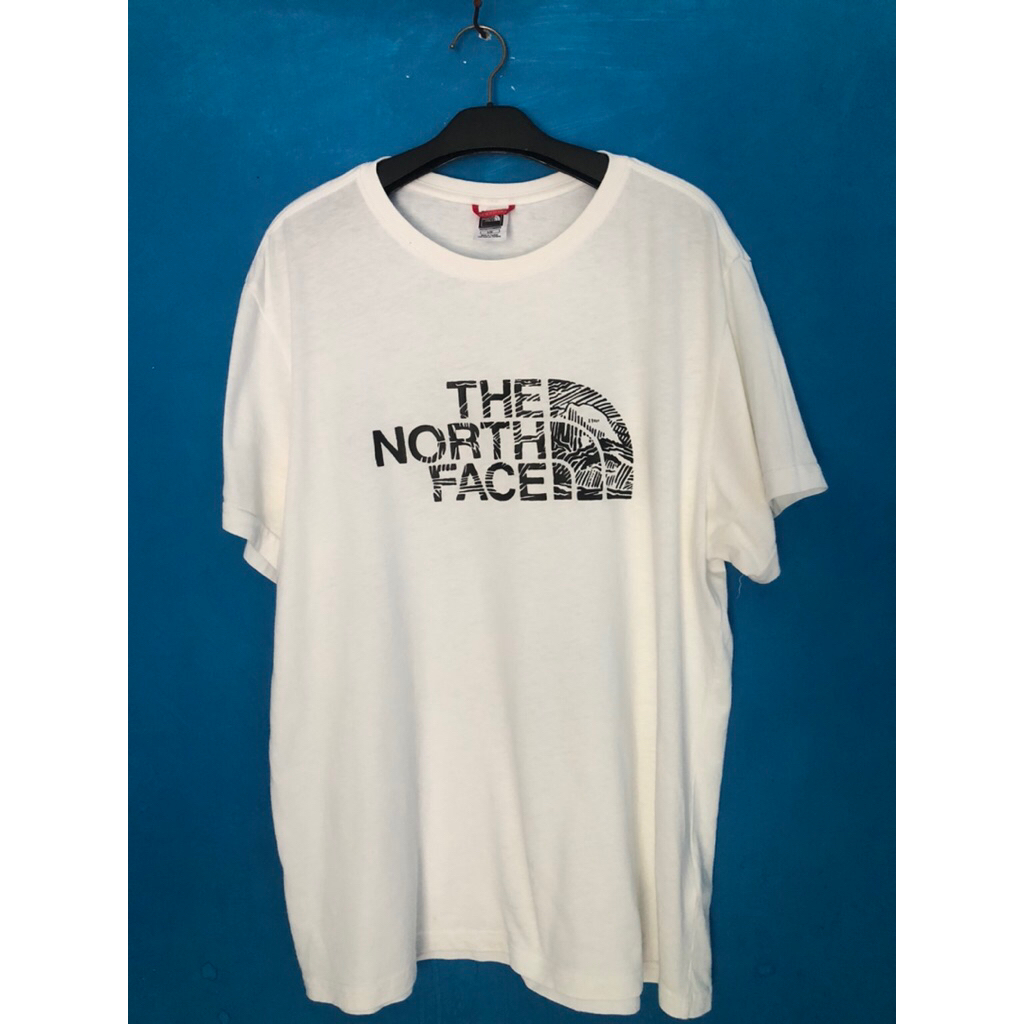 Tshirst tnf มือสองเดิม