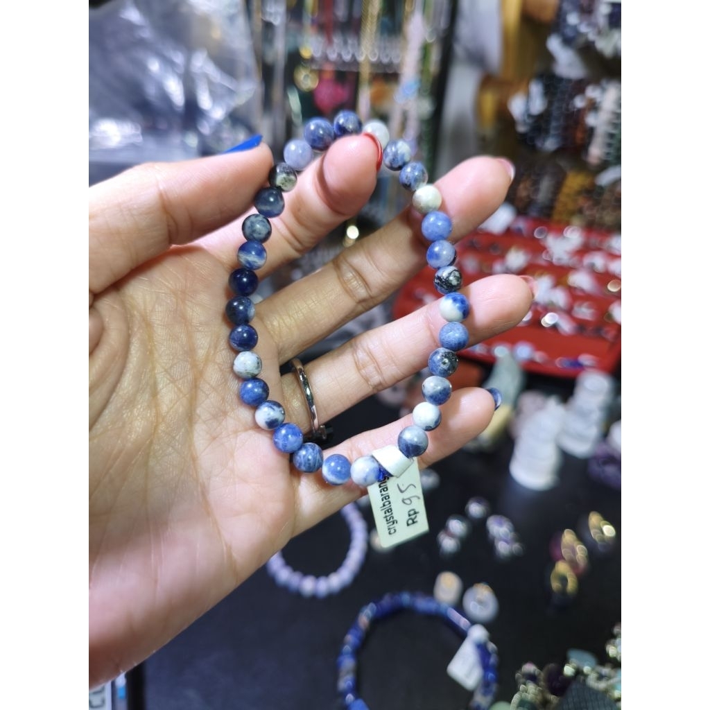 SODALITE CRYSTAL BRACELET
