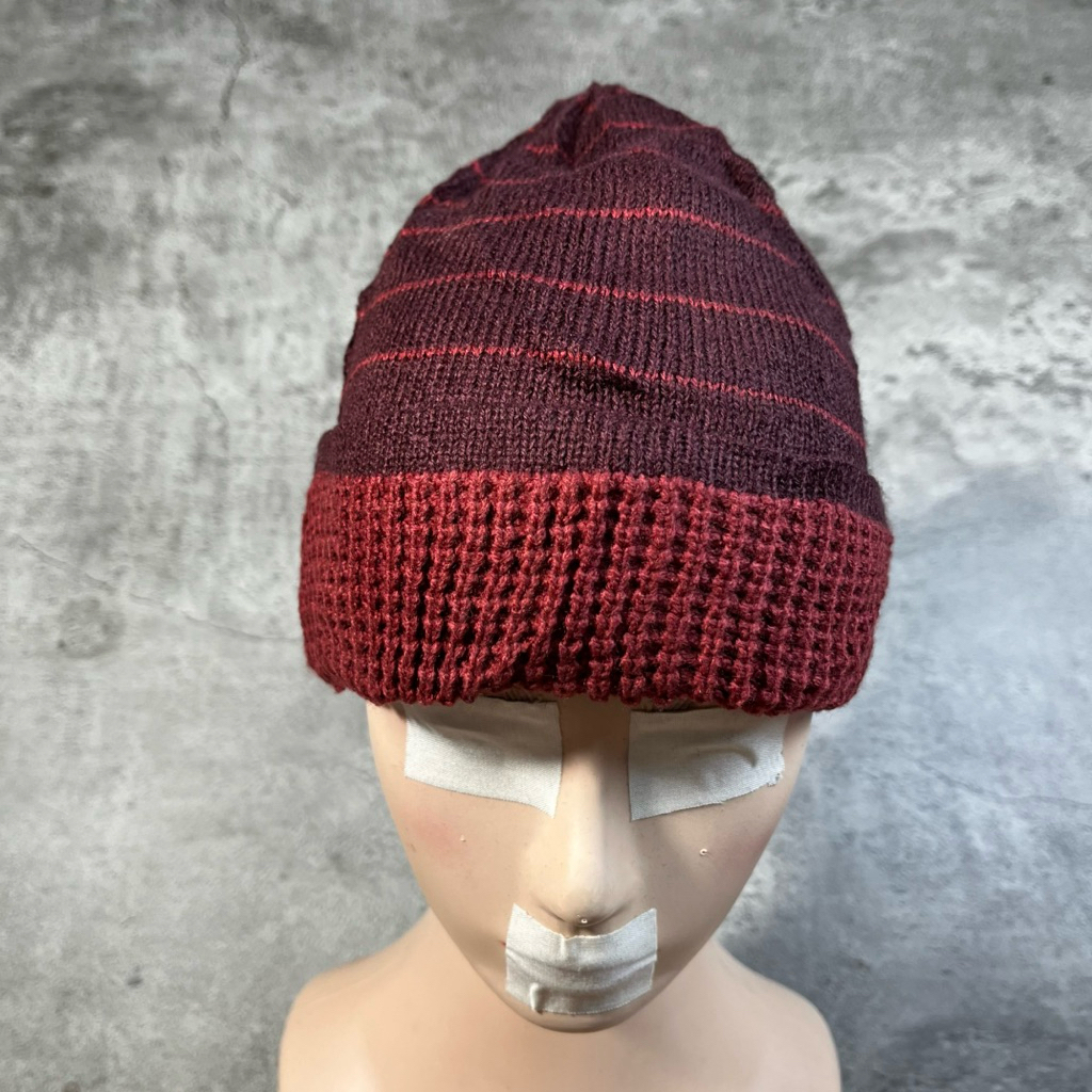 MERAH Red Columbia Beanie Hat Adult Size