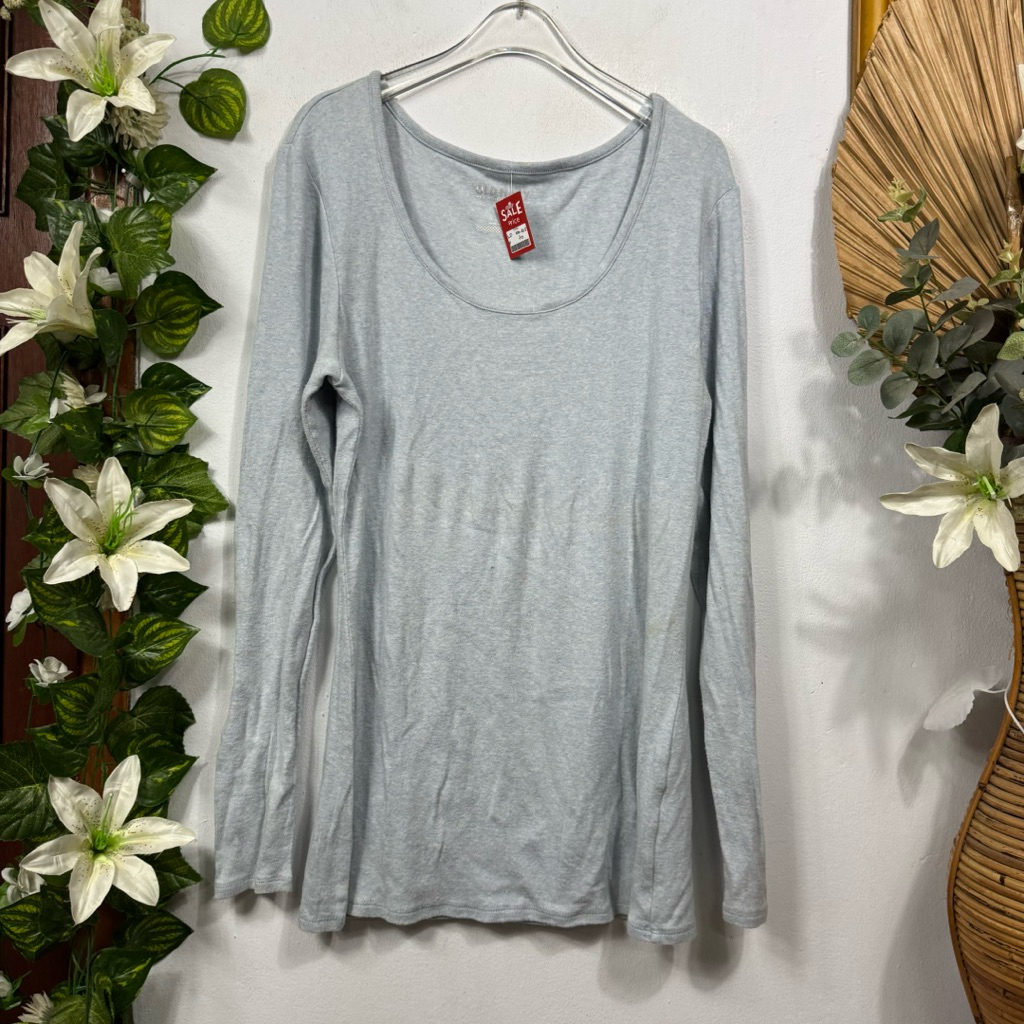 เสื้อยืด Old Navy Light Grey