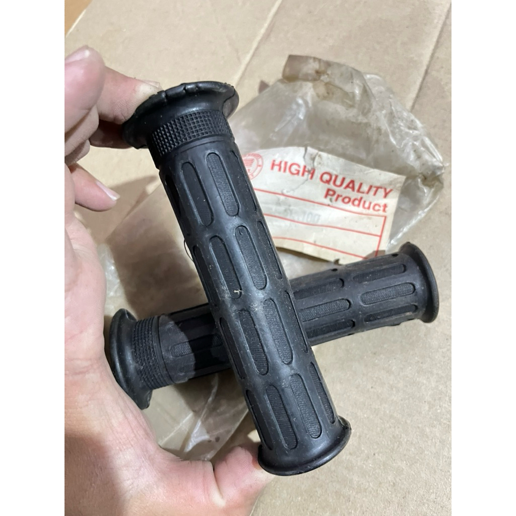 ปลอกแฮนด์แฮนด์ HANSPAT RIGHT LEFT GL100 GL125 HONA CB K5 K4 GL PRO MAX WIN100 NOS