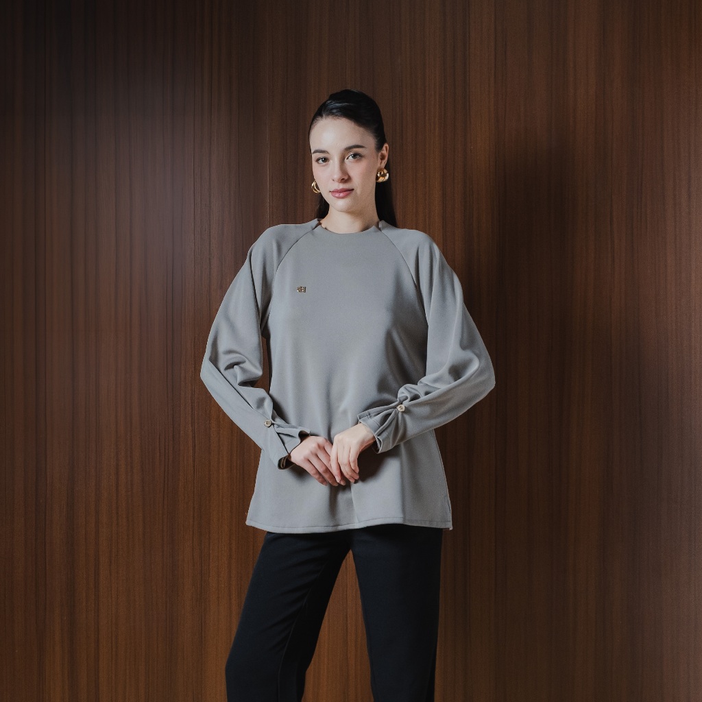 Chantilly - เสื้อเบลาส์ Ottilia สี Taupe (เสื้อผู้หญิง)