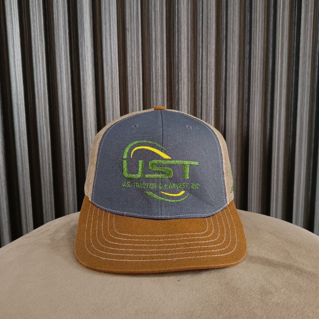 หมวก John Deere UST Mesh Trucker