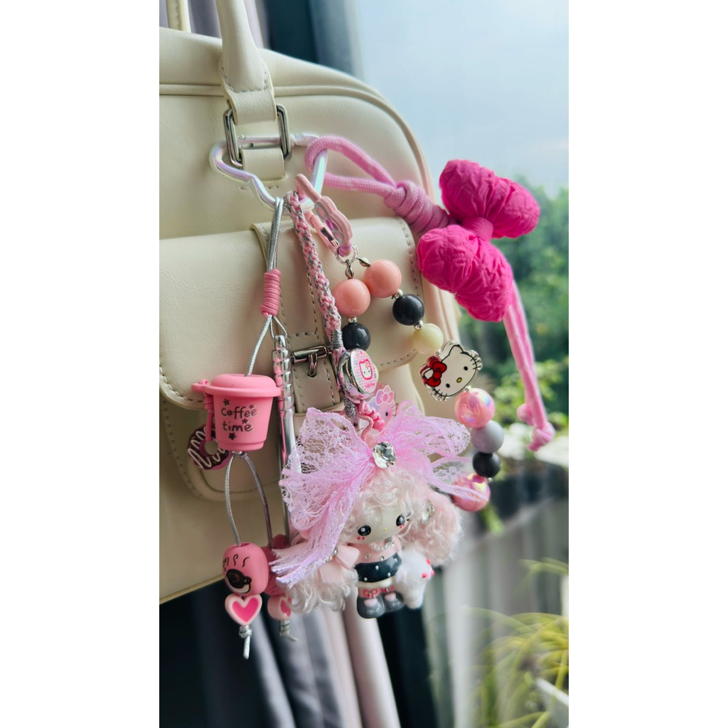 ฟิกเกอร์ Bagcharm HELLO KITTY Custom