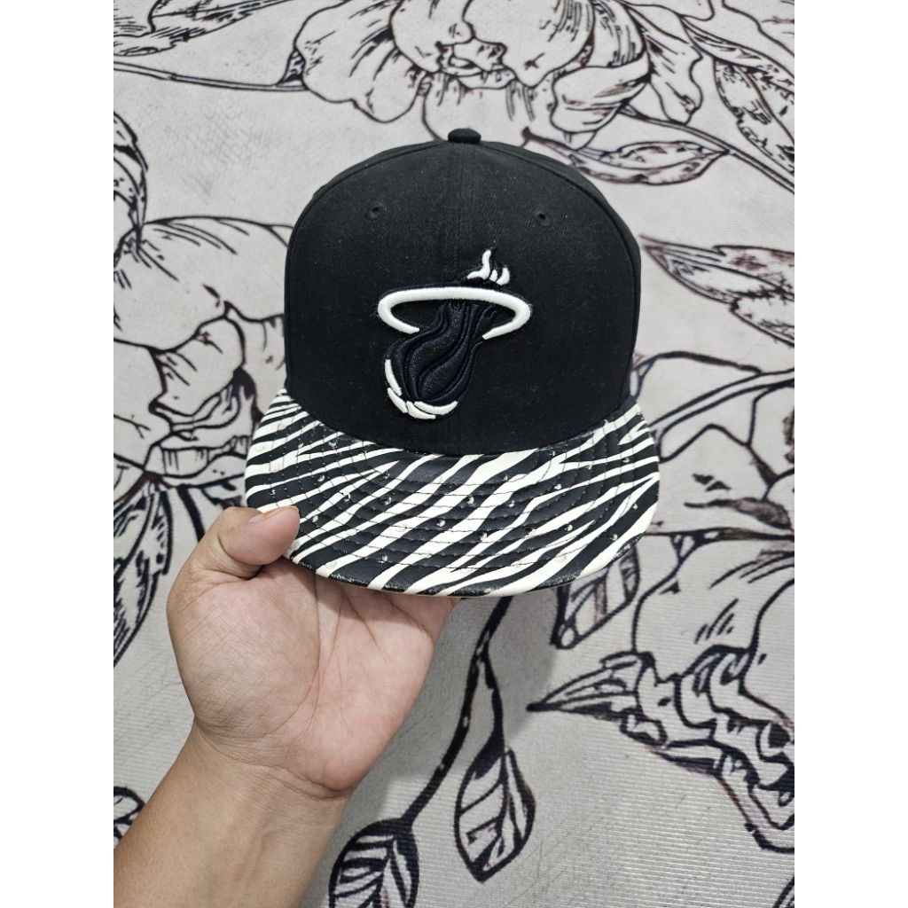 Snapback Nba Miami heat x ยุคใหม่