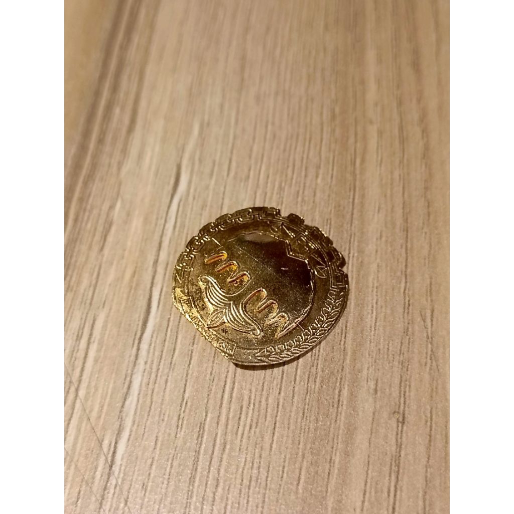 Unique Classic Banyan Tree Motif เข็มกลัดเหรียญทอง