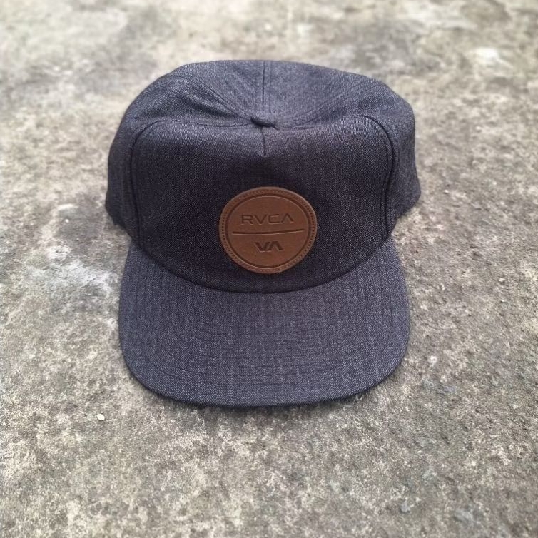 หมวก Snapback RVCA 5 แผง
