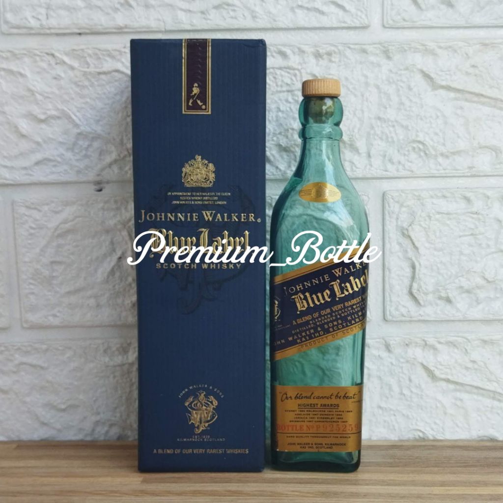ขวดเปล่าสําหรับตั้งโชว์ JW Blue Old 200ml + กล่อง