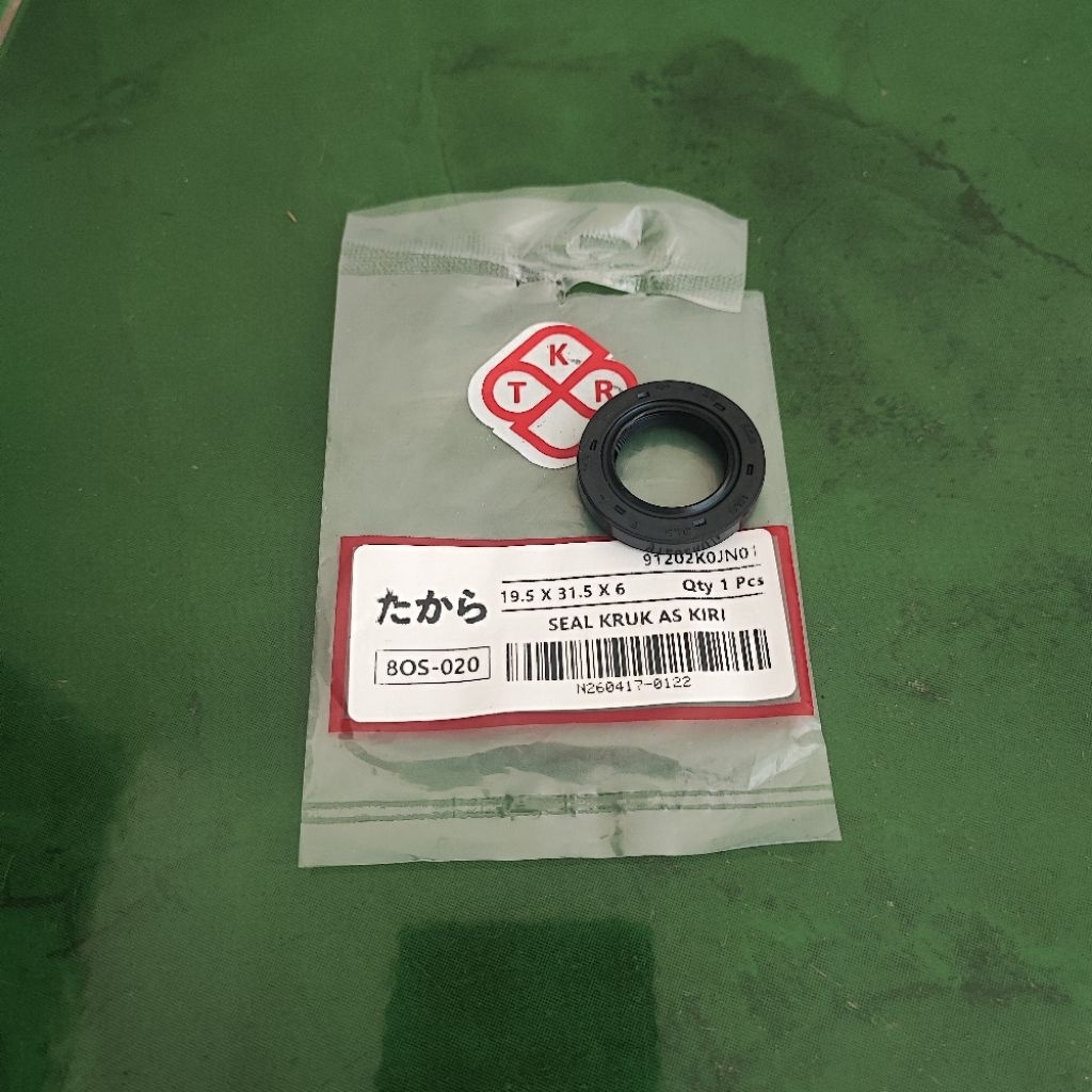 LETF CRANK AXLE SEAL K0J GENIO/BEAT DELUXE/SCOOPY PRESTIGE 19.5X31.5X6 ของแท้ TKR