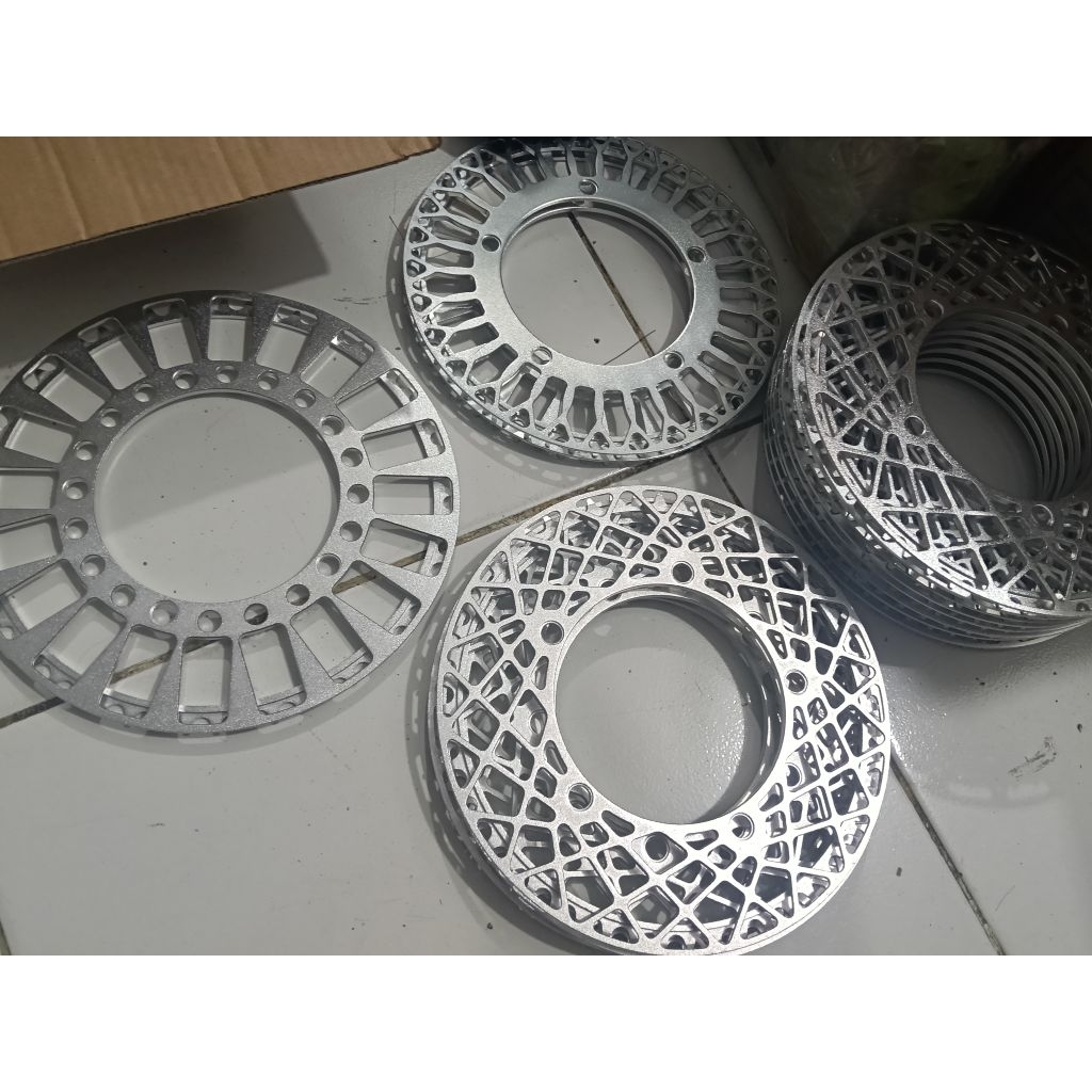 Chainring 56t 53t bcd 130 chainring seli silver