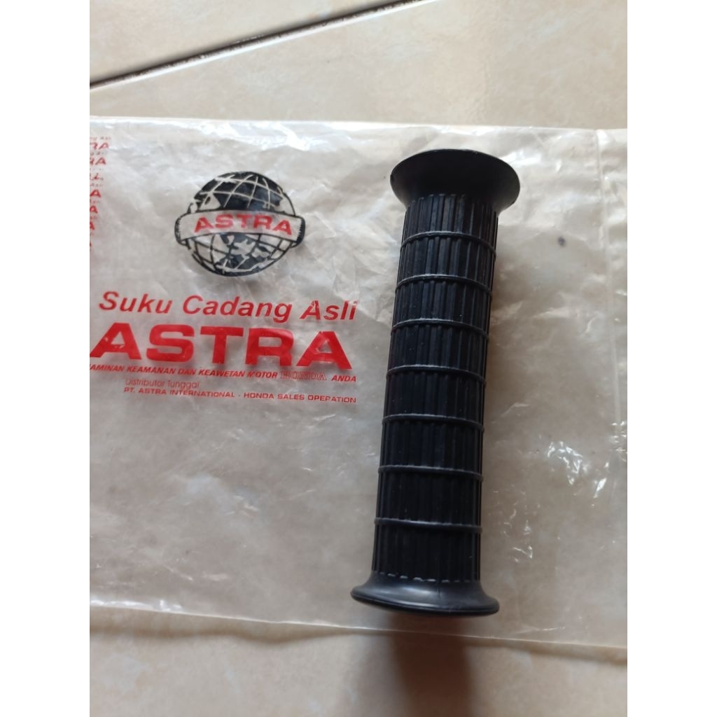 ปลอกแฮนด์ cb125 cb175 twin original nos Japan ข้างซ้ายเท่านั้น