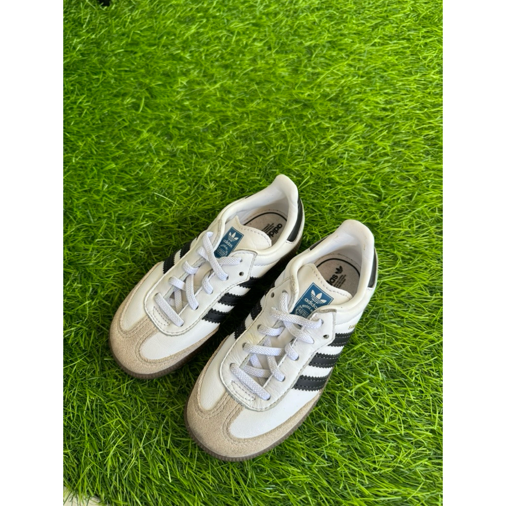 Preloved adidas samba anak likenew Size 9UK 26.5cm