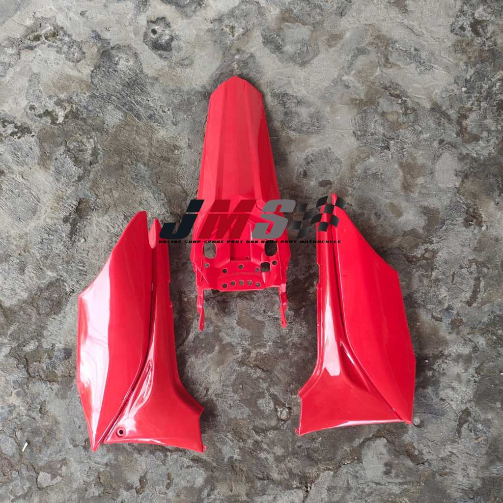 CRF150L BODY COVER CRF 150 L REAR BODY PLUS CRF 150 L REAR FOOTBALL SIDE PANEL CRF150L