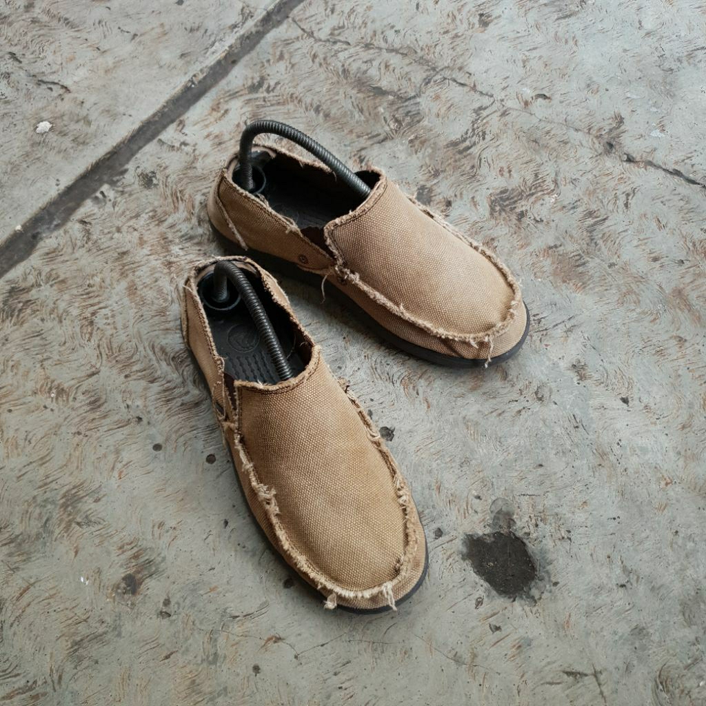 รองเท้าผู้ชาย CROCS SLIPON ดั้งเดิม