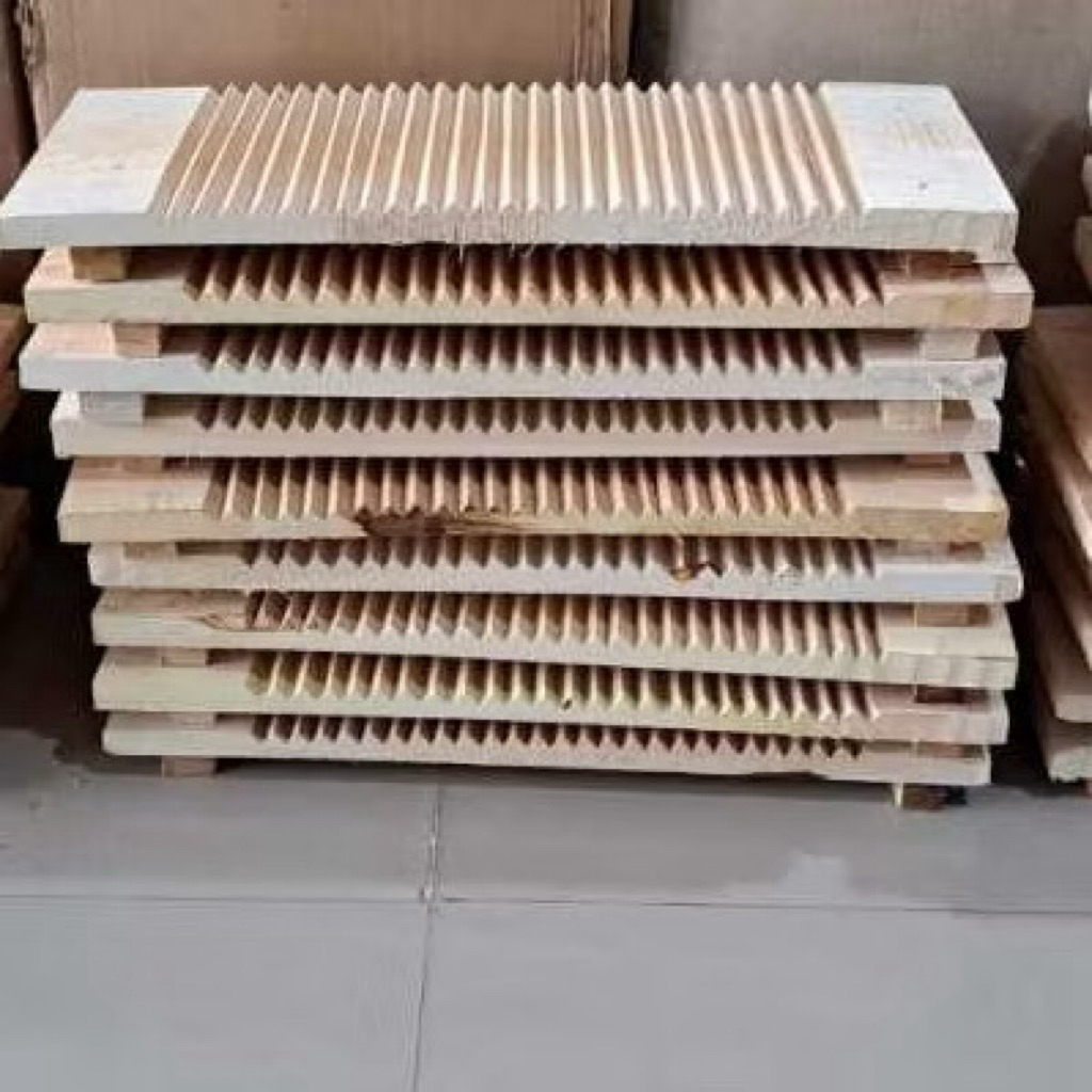 WOODEN CLOTHES WASHING DRYER