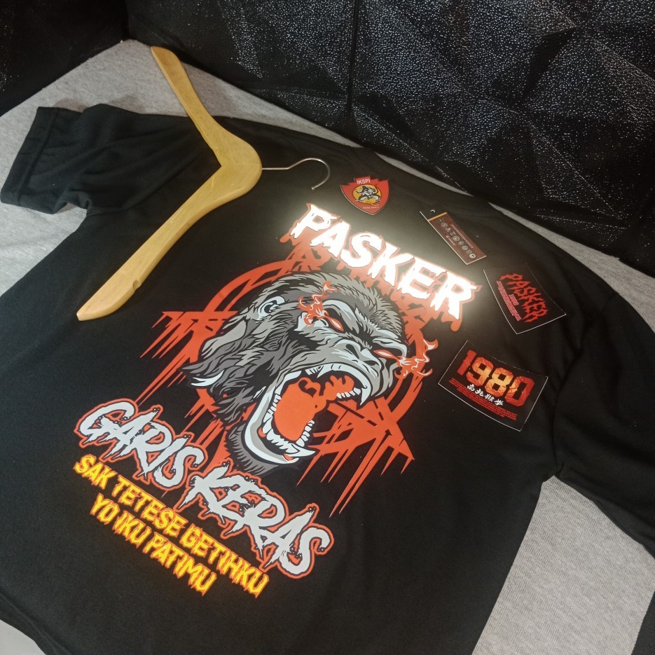 COTTON Wild Pasker เสื้อยืด KS กึ่งผ้าฝ้าย Denim พิมพ์สะท้อนแสงผู้ชายผู้หญิงสีขาว