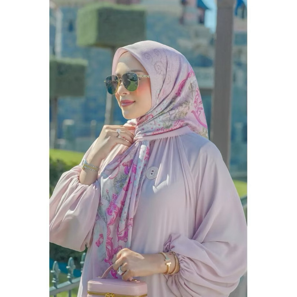 PL Like New - Buttonscarves Wonderland Mauve Rose series ต้นฉบับ