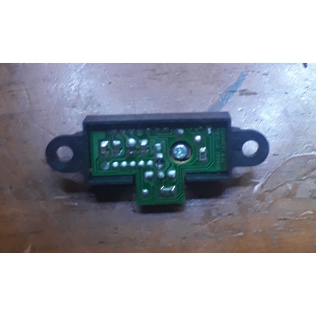 GP2Y0A21YK0F 2Y0A21 Sharp IR เซ็นเซอร์วัดระยะทางอะนาล็อก