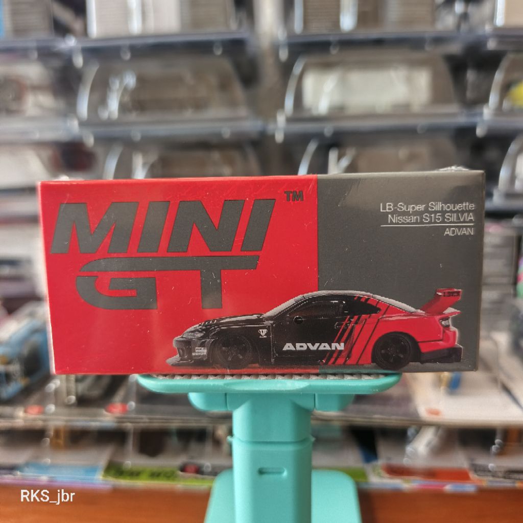 MINI GT LB SUPER SILHOUETTE NISSAN S15 SILVIA ADVAN