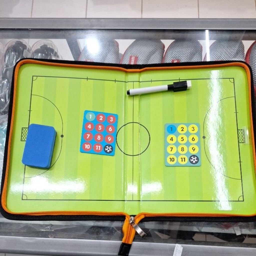 COACH FUTSAL / COACH BOOK / FUTSAL SETERATEGI TRAINING BOOK / FUTSAL TRAINING BOOK
