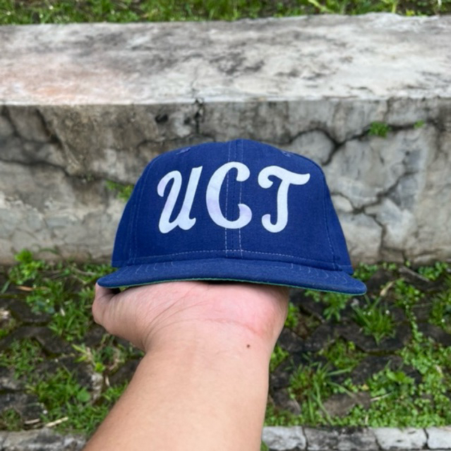 หมวกวินเทจ University of Cape Town SnapBack ปรับได้ Made in USA