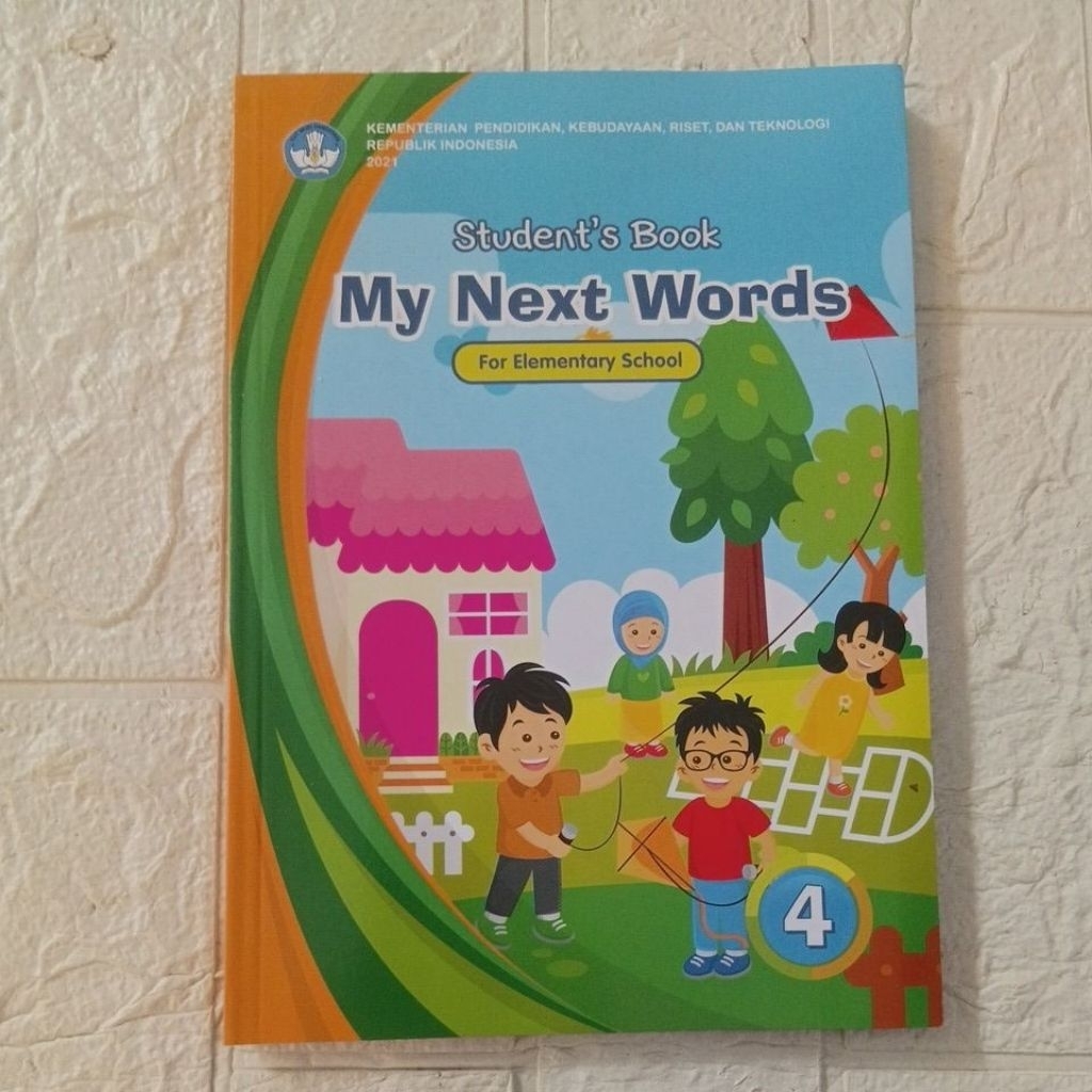 หนังสือนักเรียน My Next Words สําหรับโรงเรียนประถมศึกษาชั้นประถมศึกษาปีที่ 4