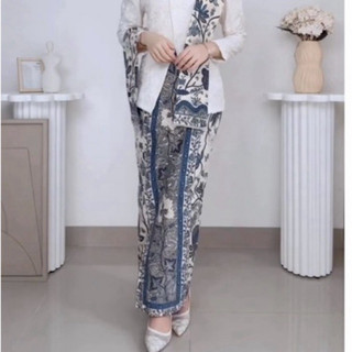 HANYA ROK Selendang & Oby belt Batik Makaila ( BACA DESKRIPSI SEBELUM CO , HANYA ROK DAN SELENDANG saja ,,kebaya di etalase terpisah)