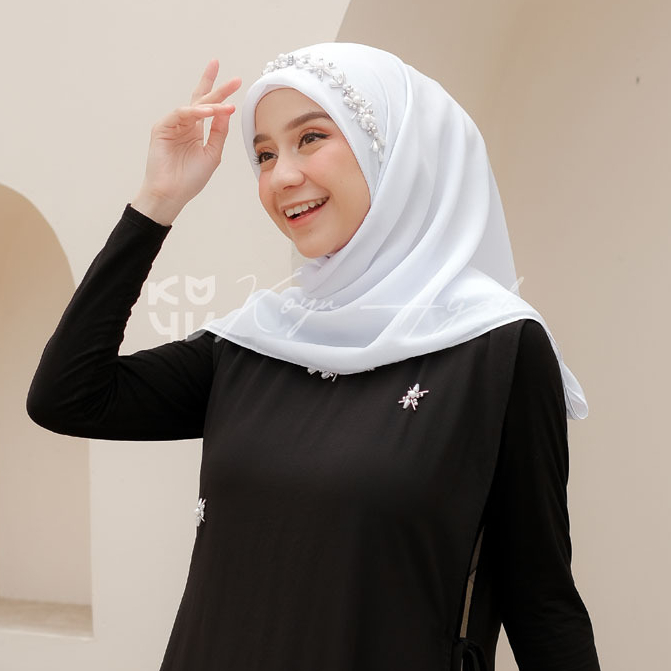 Koyu Square Hijab Viney Japan เลื่อมหรูหรา