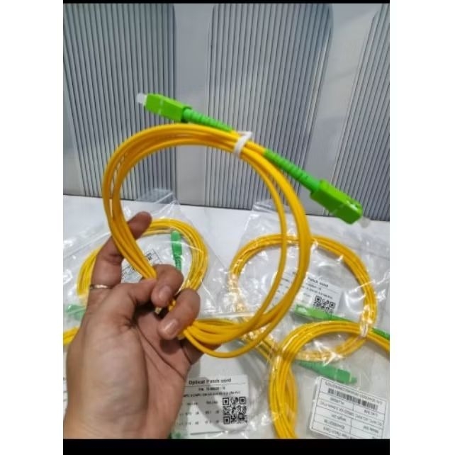HIJAU ใหม่ Patch Cord SC/APC สีเขียว-SC/APC สีเขียว G652D SX 3.0 มม. (2 เมตร)
