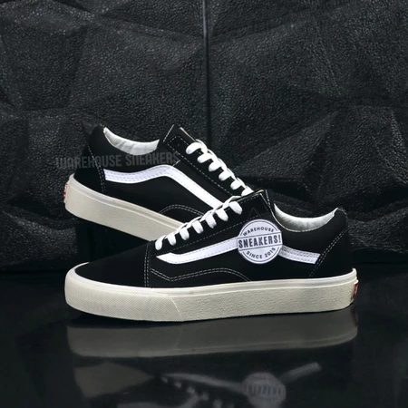 รองเท้าผ้าใบ Old School สีดําสีขาว Old School สีดําสีขาว OG Casual