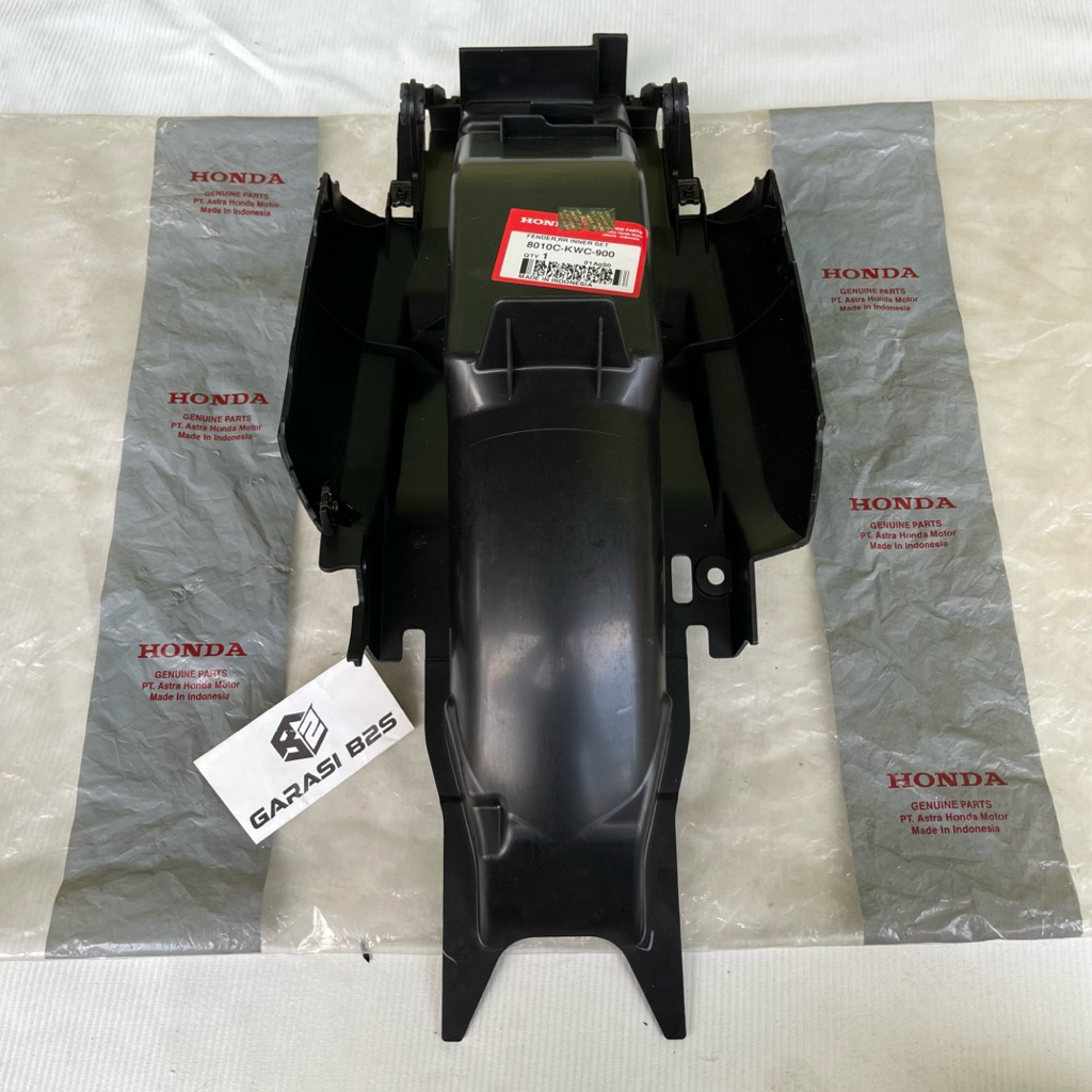 8010C-KWC-900 Fender ด้านหลังชุดด้านใน Mudguard Under ด้านหลัง CS1 CS 1 Original AM