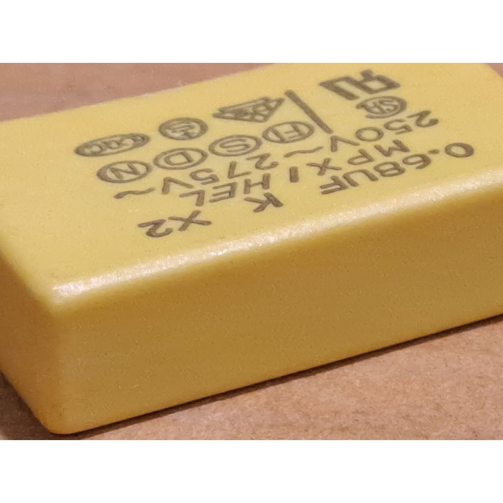 MKP Box Capacitor 0.68uf ( 680 N ) 250/275 Vac * *.
