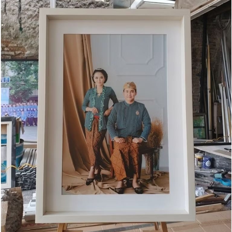 PREWEEDD FRAME + PREMIUM THICK CANVAS PHOTO PRINTING SIZE 16RS (40x60)
