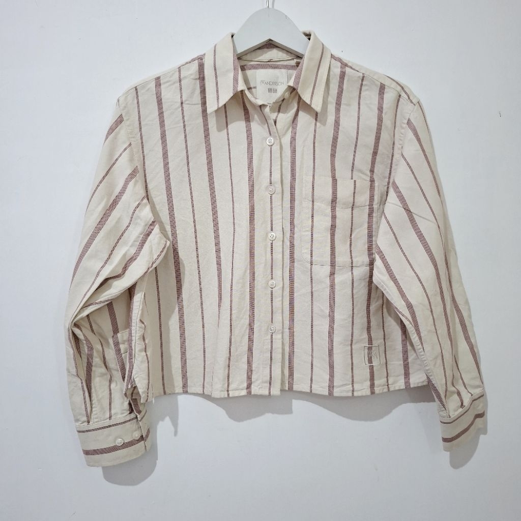 เสื้อสเวตเตอร์ถักส่วนตัว Preloved uniqlo x jwa นี่คือ april zara