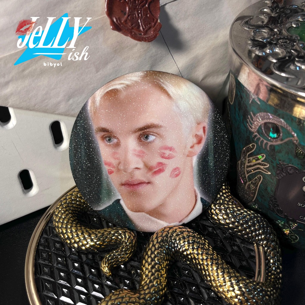 Draco Malfoy กระจกมือ Mini Fanmerch unofficial โดย bibyol