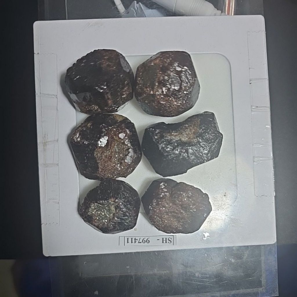 แพ็คเกจ RED GARNET ROUGH ORIGINAL NATURAL STONE