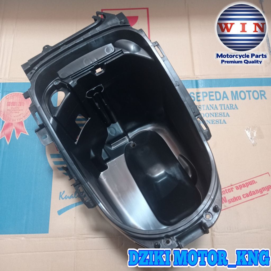 หมวกกันน็อค Bagsi Box กระเป๋าเดินทาง Honda Vario 160 K2S WIN Brand